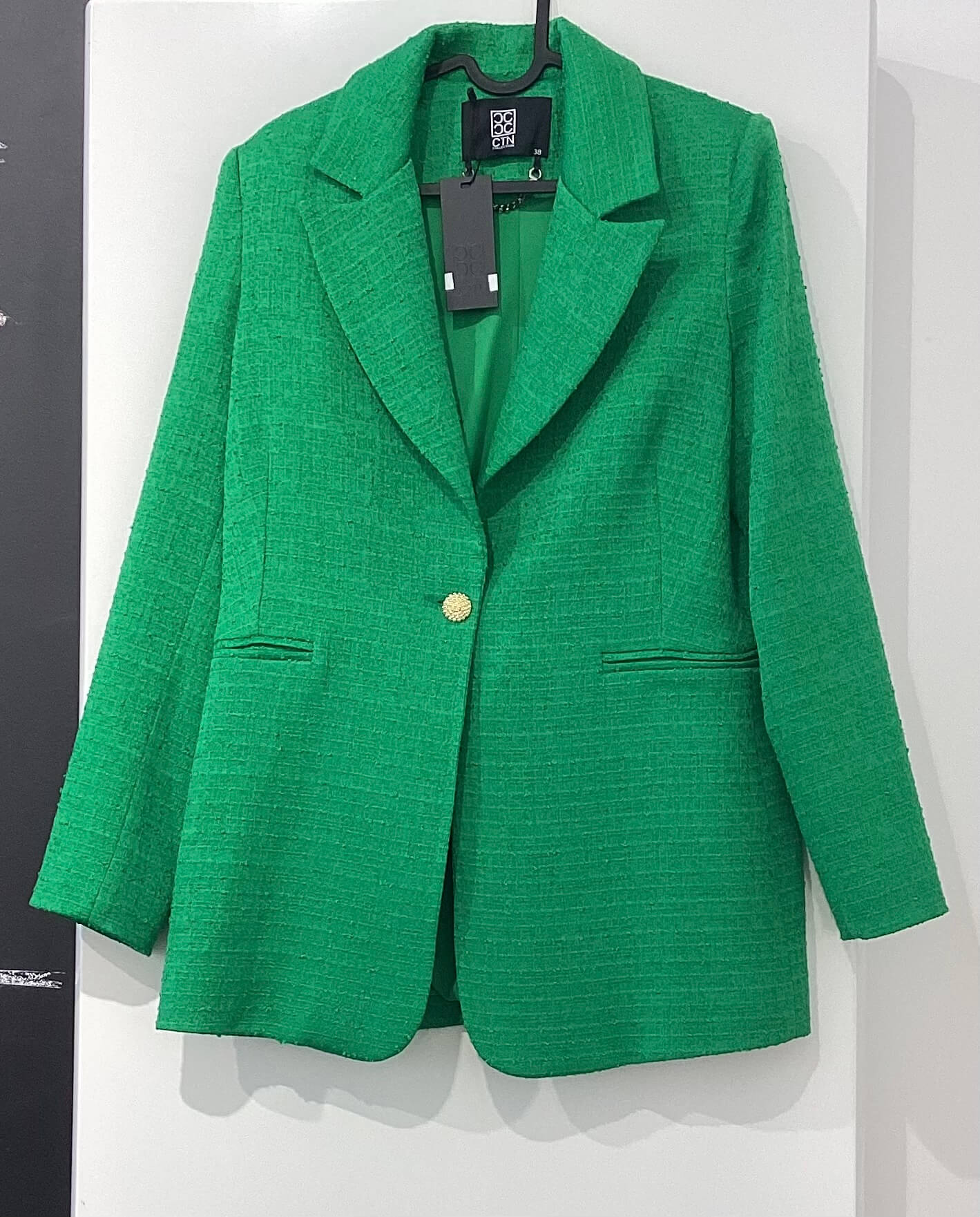 7A5E2BB8-FB32-4909-BE2A-526B8E0A860A