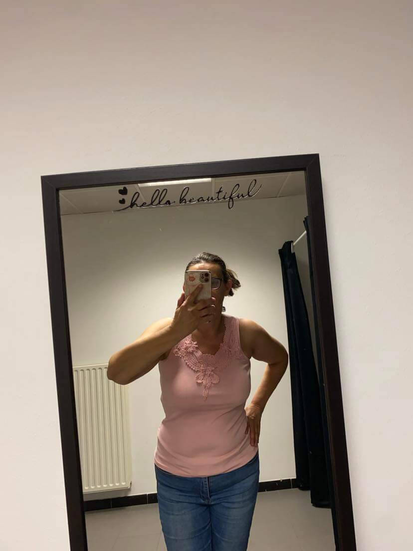 51BD52F3-B6FC-4FEA-8D53-7B1F21F895DB