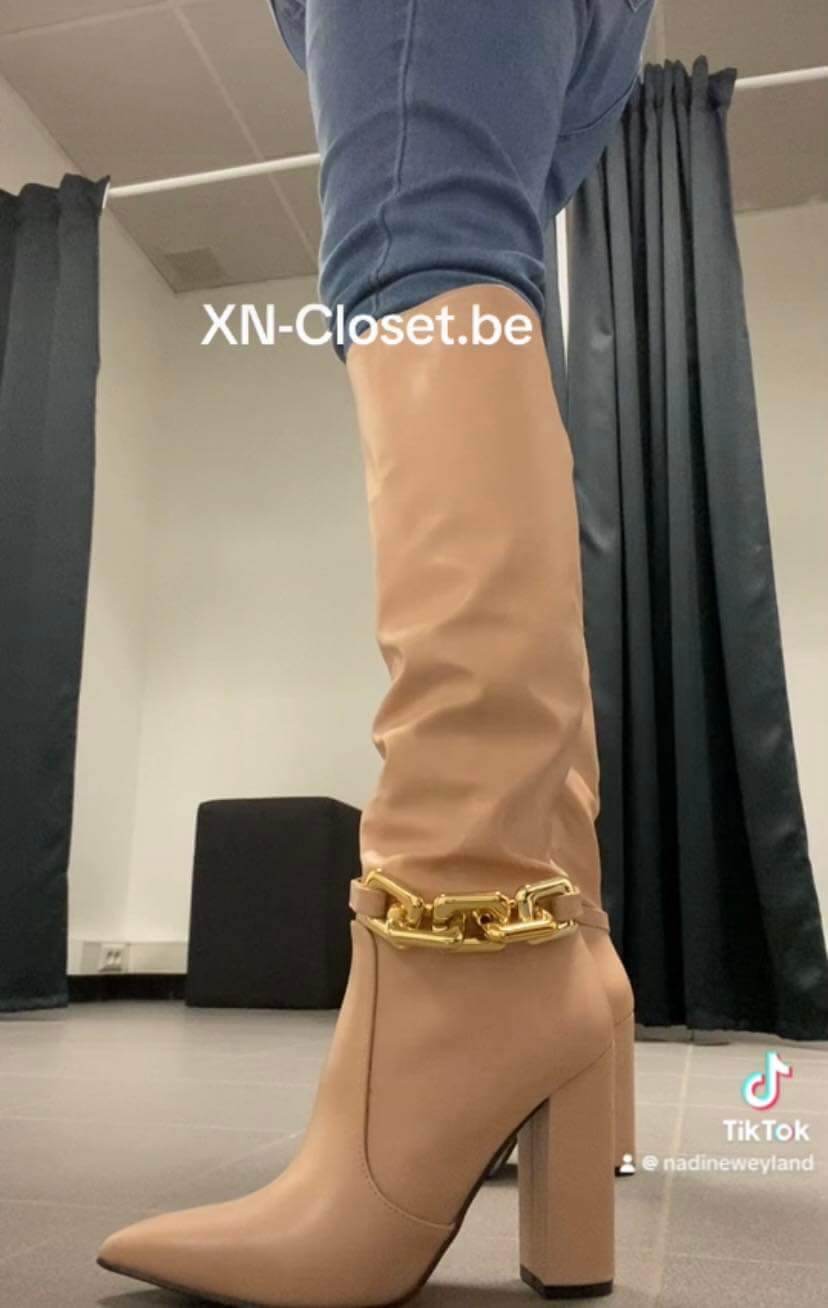 E301C5D7-05F3-4065-9638-B43FC87B7190