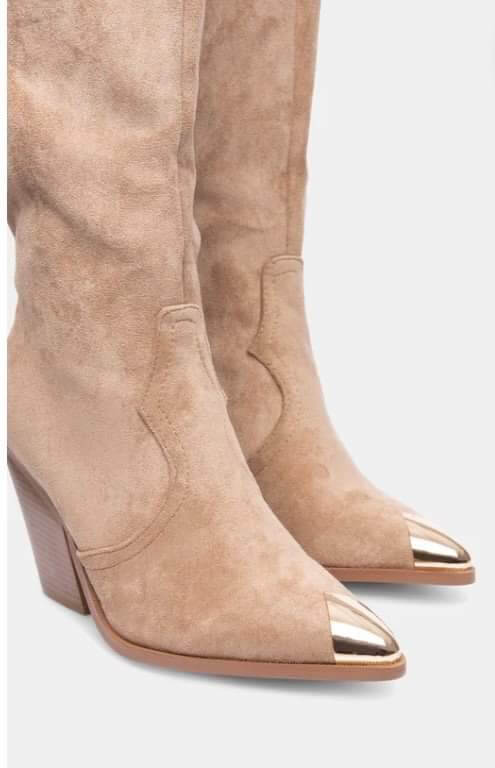 66200C67-68F3-43CB-99C3-261ECE0DEA72